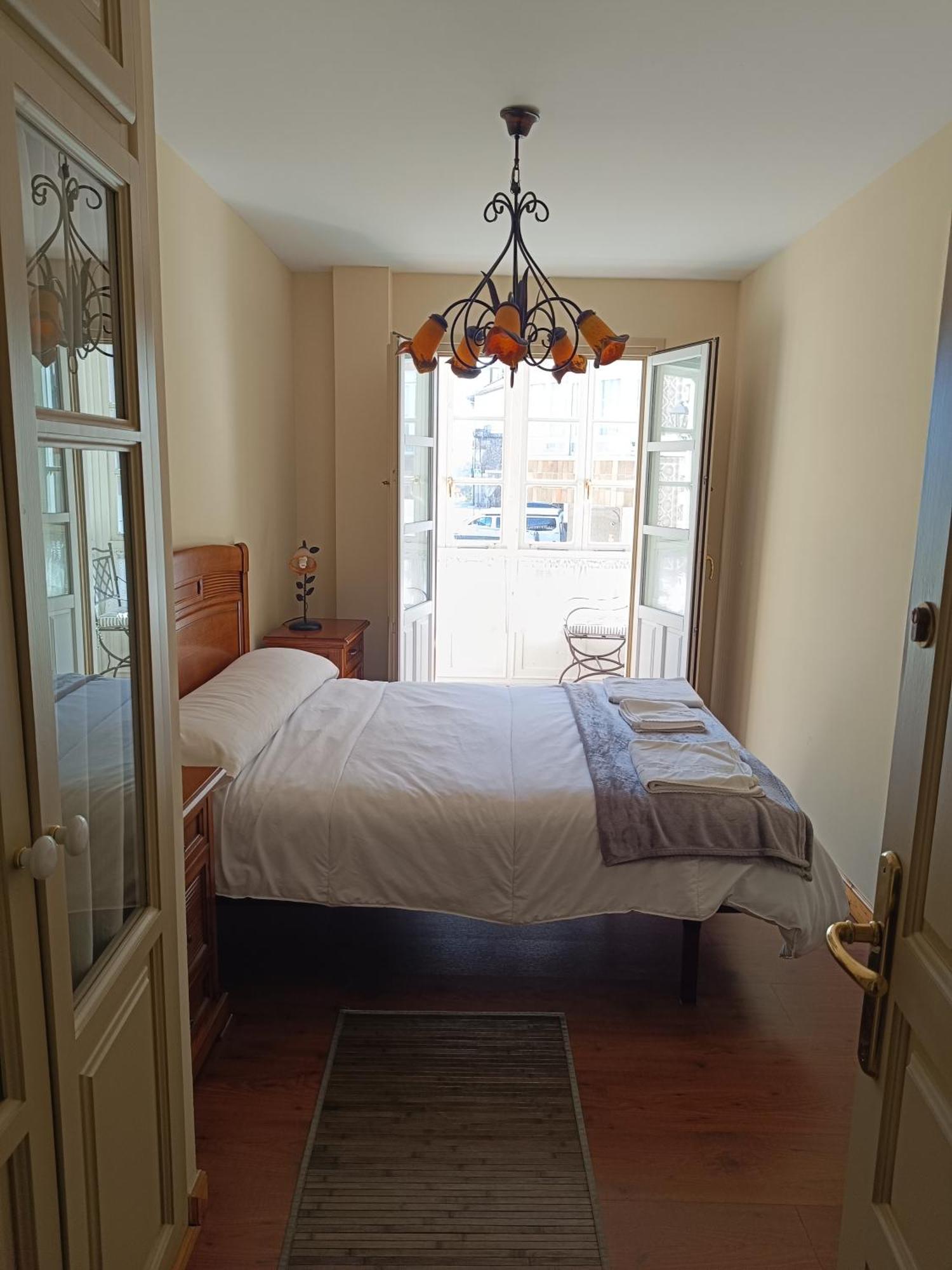 El Espolon Apartment Комилас Екстериор снимка